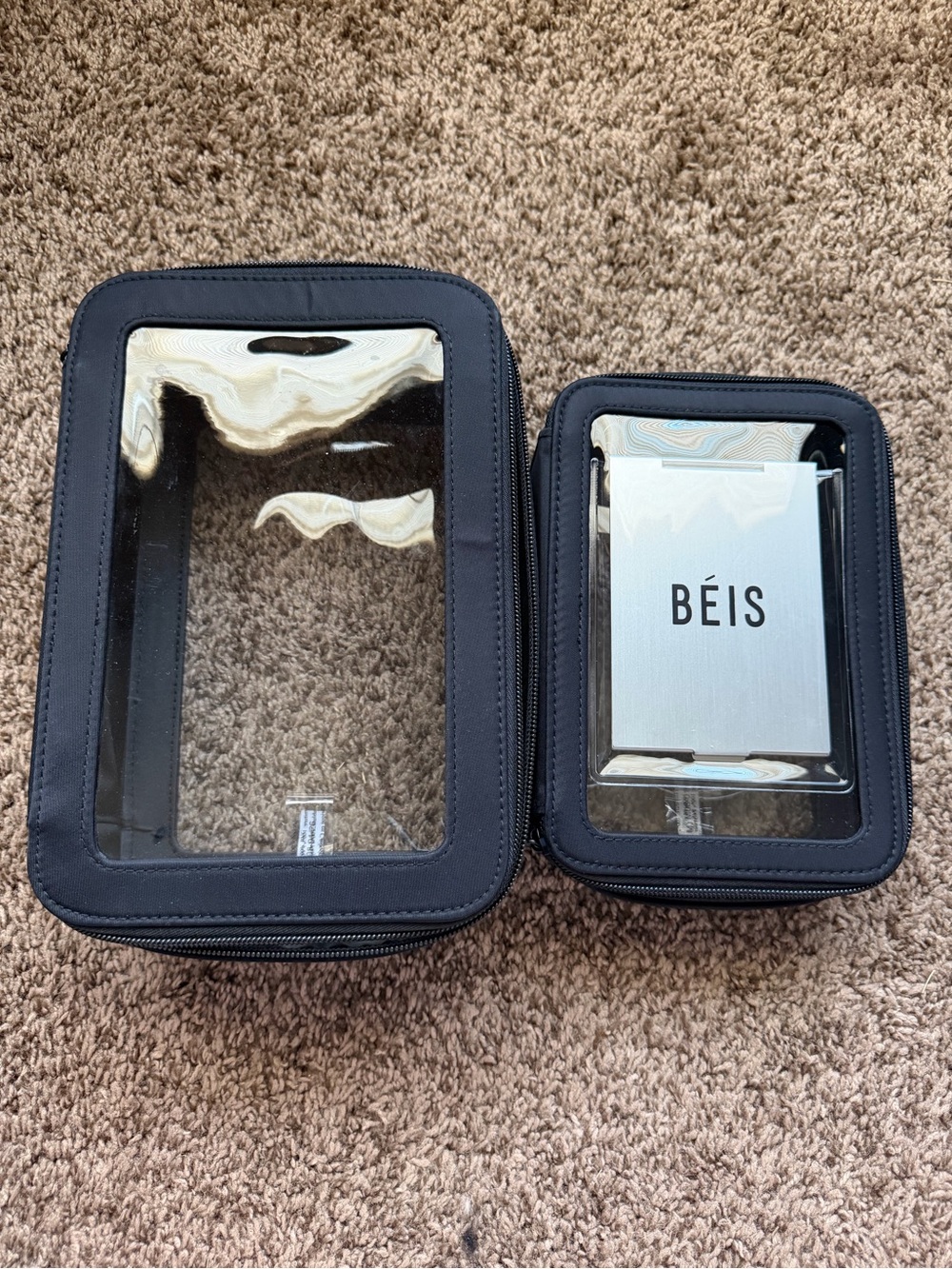 BEIS In Flight Cosmetic Set - Picture 2 of 10
